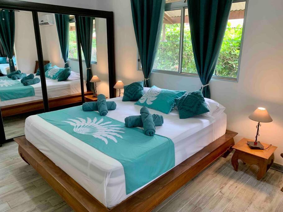 Villa Hoama Lodge Moorea Teavaro Eksteriør bilde